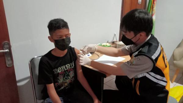 Zanuari: Jumlah Masyarakat Yang Sudah di Vaksinasi Covid-19 di Dishub Babel Sebanyak 232 Orang