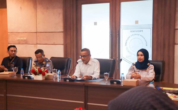 Dishub Babel Sosialisasikan Tarif Penyeberangan dan Pembelian Tiket Ferry Online kepada Mahasiswa dan Siswa di Pangkalpinang.