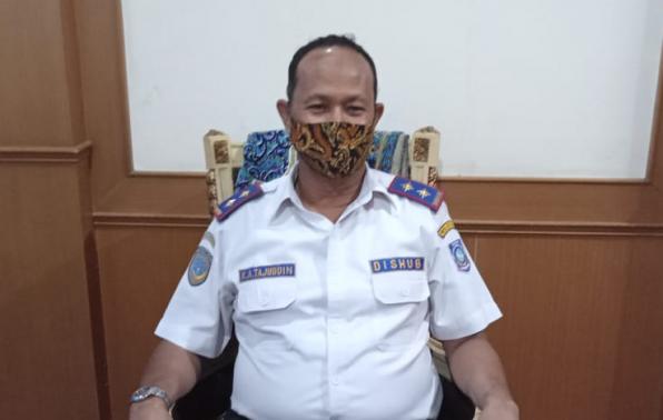 Kadishub Babel K A Tajuddin saat di Ruang Kerja Dinas Perhubungan Babel Kadishub Babel K A Tajuddin saat di Ruang Kerja Dinas Perhubungan Babel